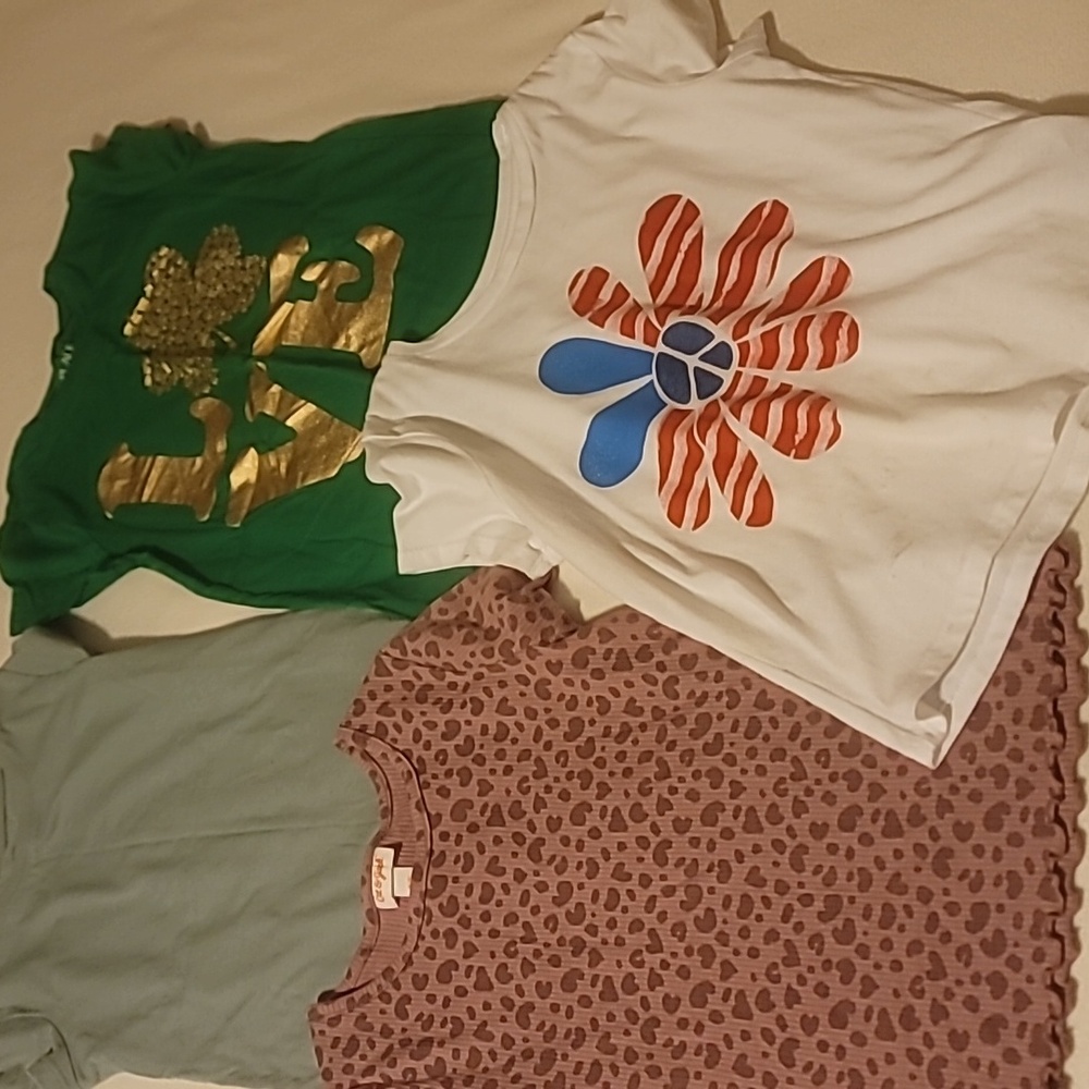 Girls' shirts